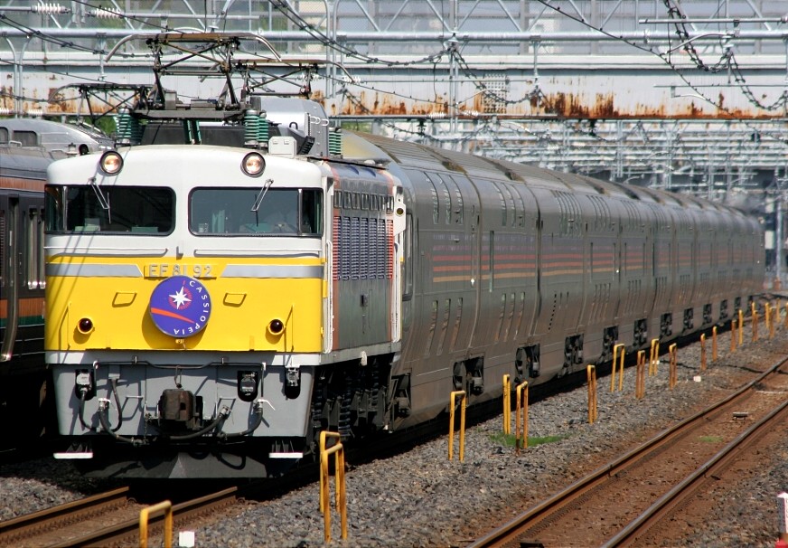 EF81カシオペア 尾久車両センターに残る国鉄電気機関車EF81 最後まで