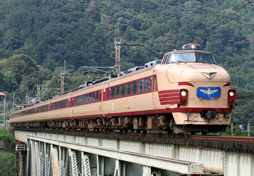 EF81 44[敦] トワイライトエクスプレス 大阪行き: 浪漫特快